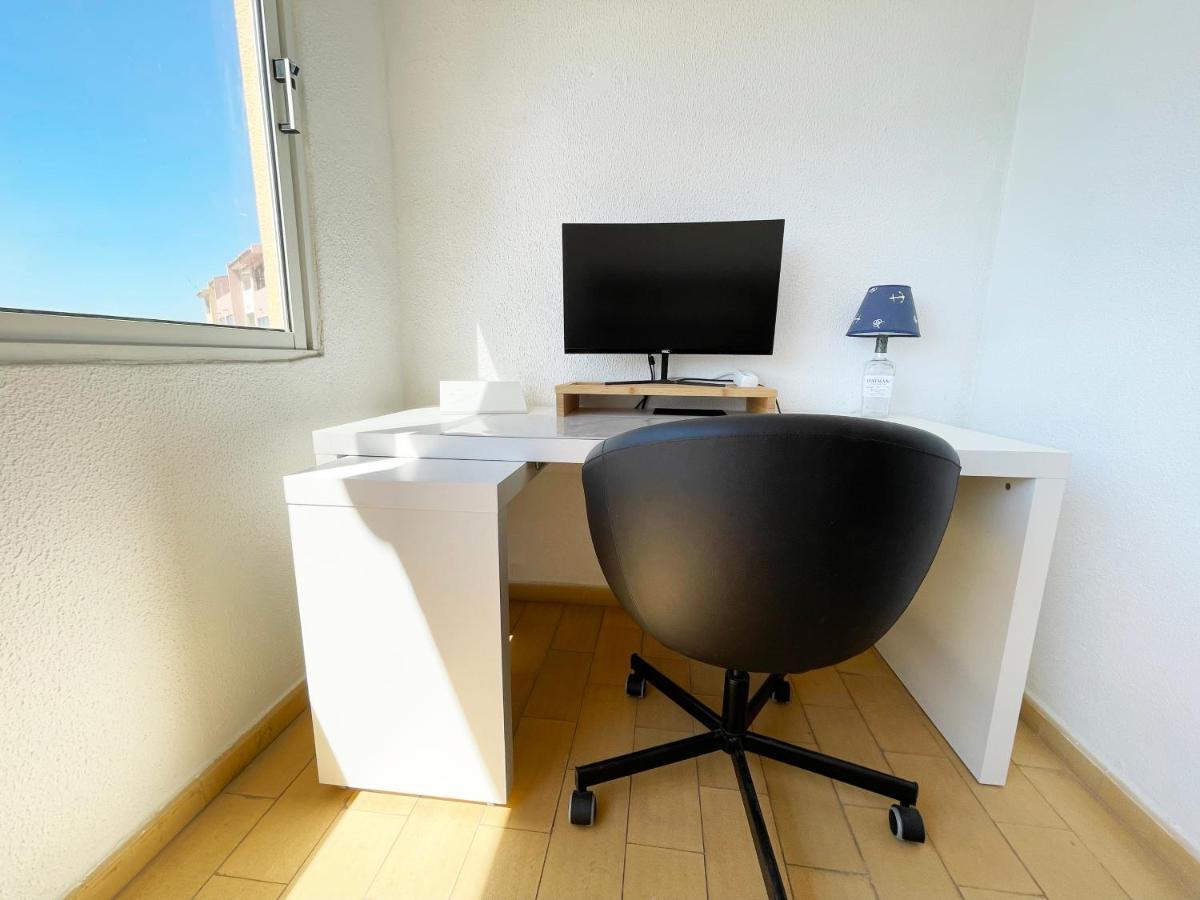 Panoramic Seaview - 2 Bedroom, Main Ave, 15 Min Walk Beach, Workspace Albufeira Buitenkant foto